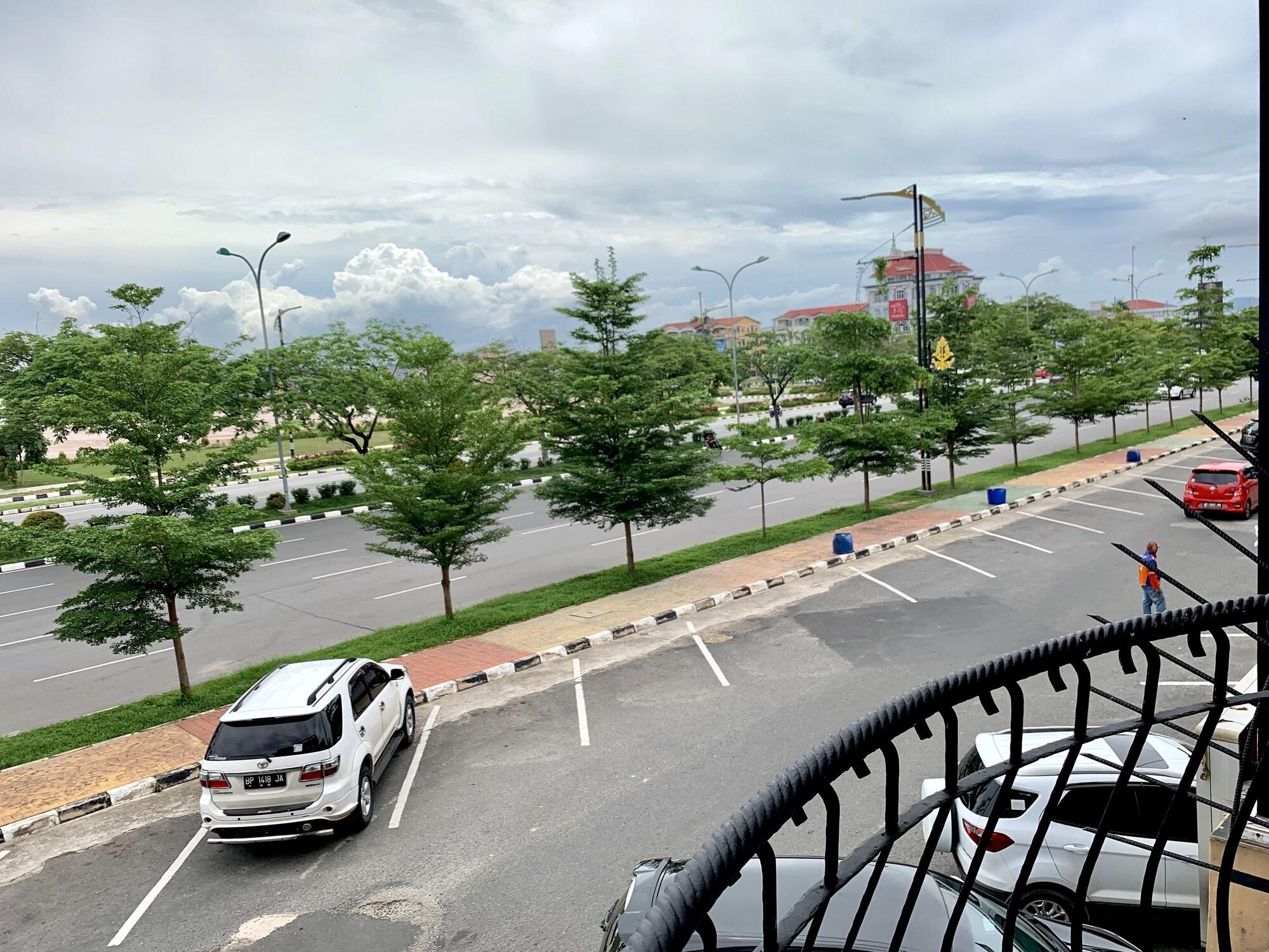 Sky View Hotel Managed By Os Batam Εξωτερικό φωτογραφία